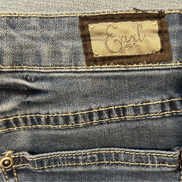 Earl Skinny Blue Jeans - Picture 4 of 7